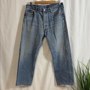 Levi's Women's High Rise Jeans - Medium Blue